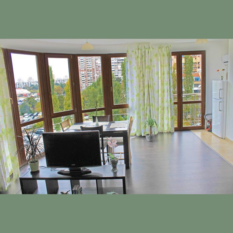 Flora Apartment Centrum Sofia Rum bild