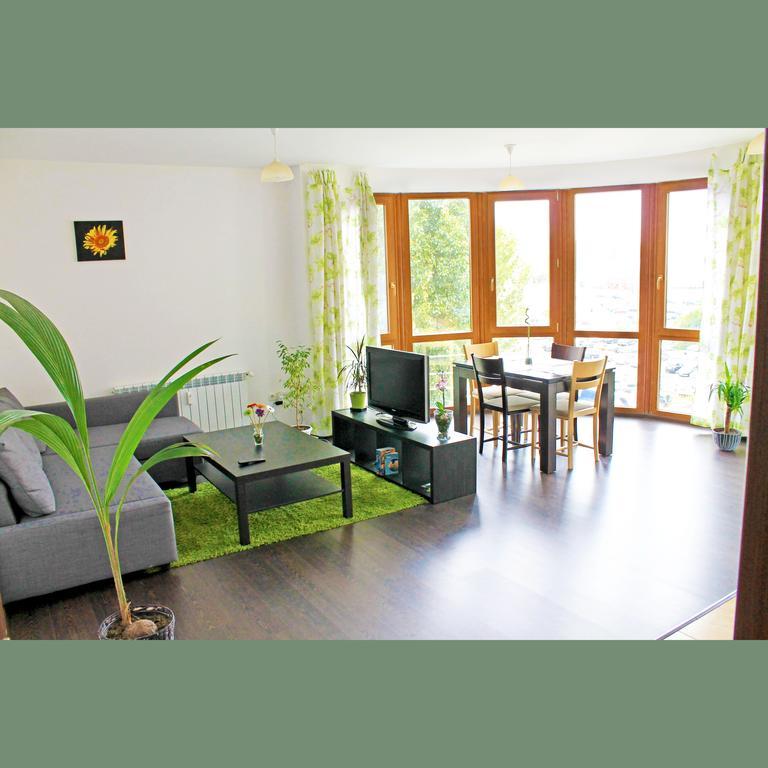 Flora Apartment Centrum Sofia Exteriör bild